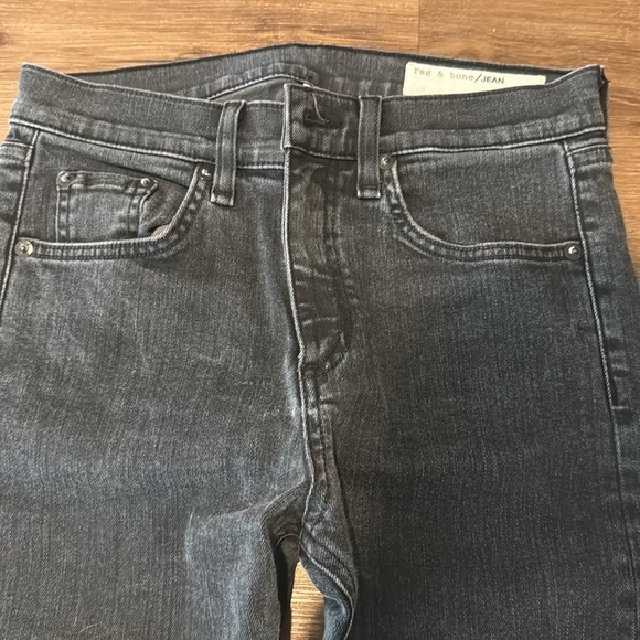 Rag & Bone Crop Flare Raw Hem Jean In Blackthorne Wash. Size 27 - Picture 4 of 8